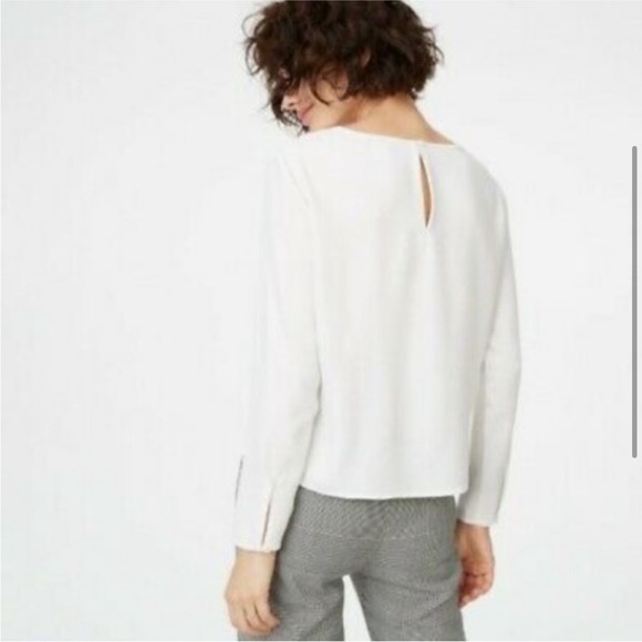 NEW • Club Monaco • Women’s Brixxtun Shirt Crewneck with Surplice Front White Md - Picture 2 of 4